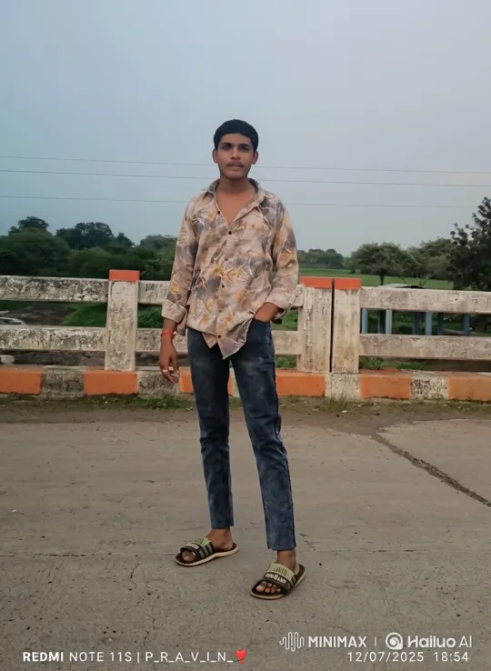 Young Man Surprised by PM Modi's Handshake on Rural Road – AI Generated Video | Hailuo AI