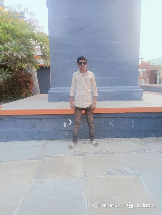 Young Man Meets Modi-Style Figure in Courtyard – AI Generated Video | Hailuo AI