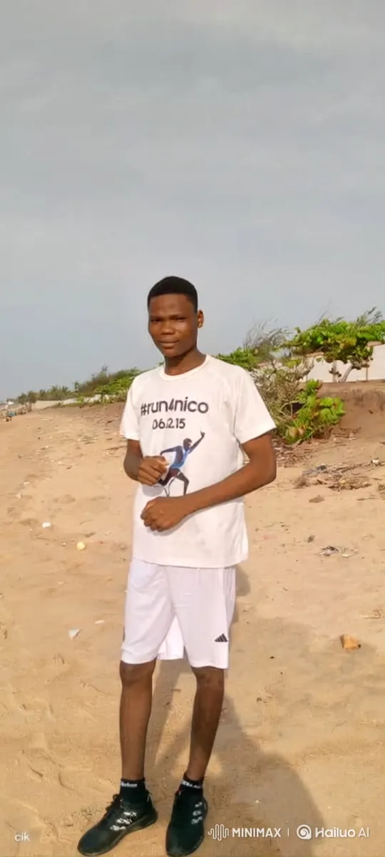 Young Man Boards Military Helicopter on Sandy Beach – AI Generated Video | Hailuo AI