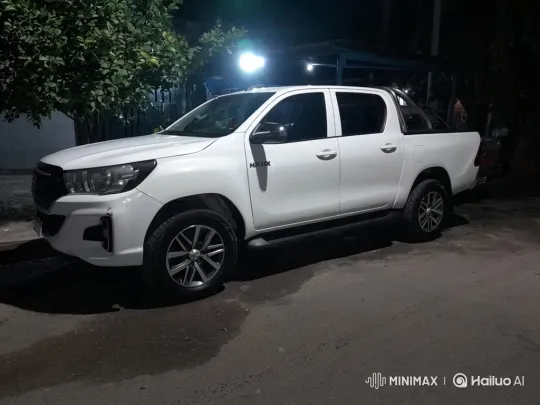 Nighttime Transformation of a Pickup Truck with Air Suspension – AI Generated Video | Hailuo AI