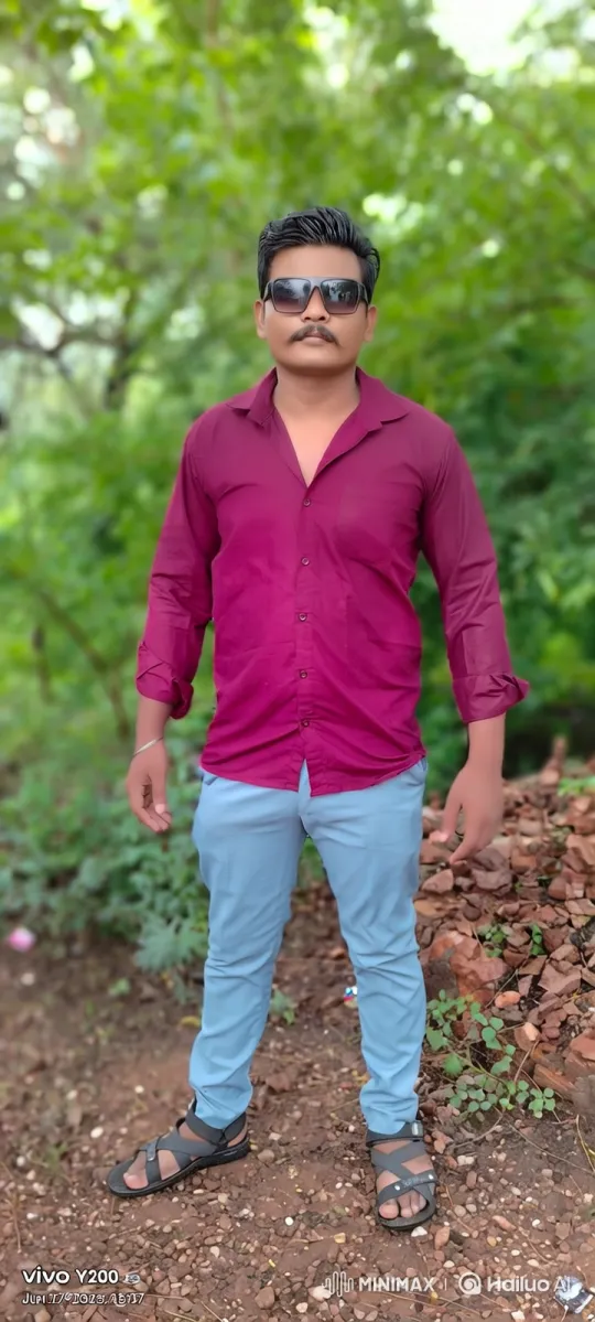 Man in Woods: Steady Gaze Through Tracking Shot – AI Generated Video | Hailuo AI