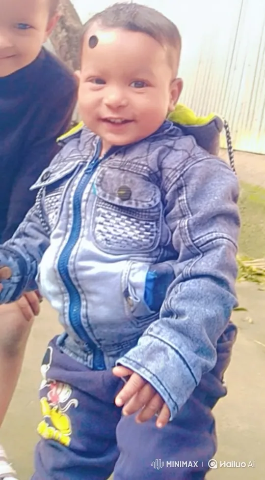Cheerful Toddler in Stylish Outfit with Supportive Adult – AI Generated Video | Hailuo AI