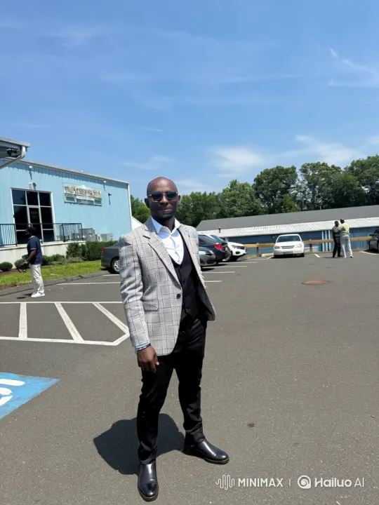 Dapper Man Enters Luxury SUV in Sunny Parking Lot – AI Generated Video | Hailuo AI
