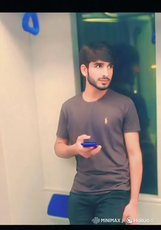 Young Couple's Serene Encounter in Urban Park – AI Generated Video | Hailuo AI