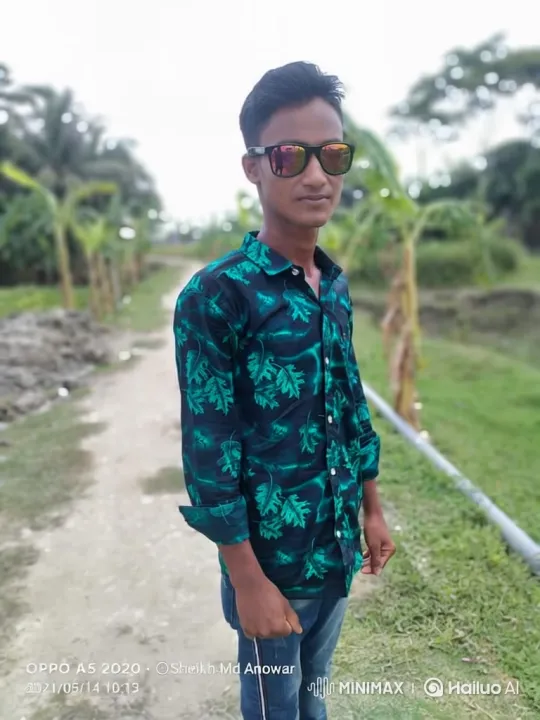 Young Man in Rural Setting with Reflective Sunglasses – AI Generated Video | Hailuo AI