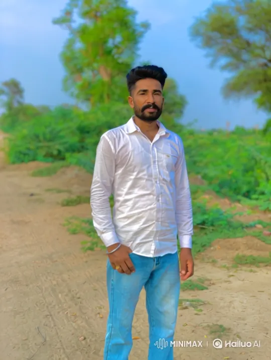 Indian Prime Minister Narendra Modi greets a young man with a handshake. – AI Generated Video | Hailuo AI