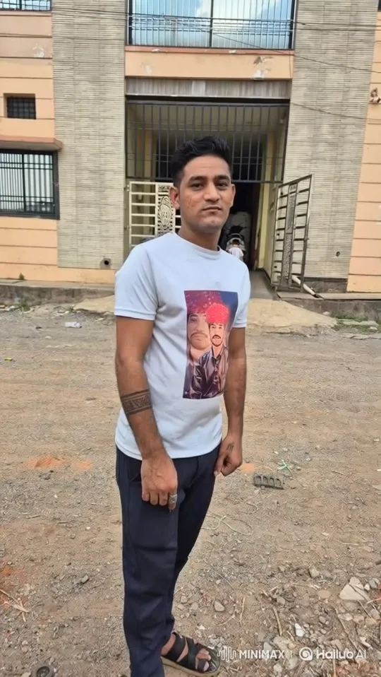 Man Greets Prime Minister of India in Dirt Lot – AI Generated Video | Hailuo AI