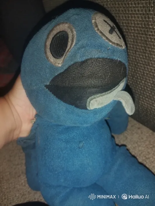 Plush Toy Comes Alive for Joyful Dance Performance – AI Generated Video | Hailuo AI