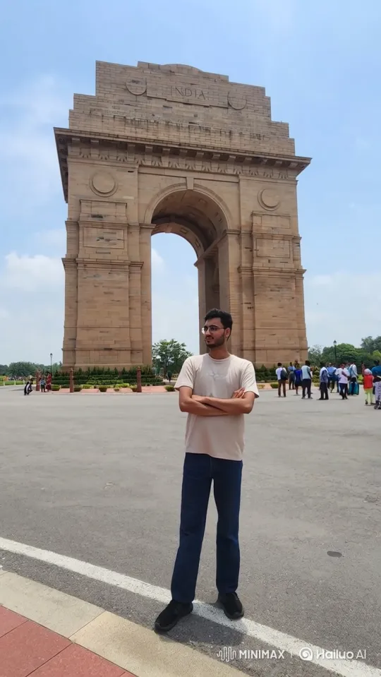Indian Prime Minister Modi meets young man in grand plaza – AI Generated Video | Hailuo AI