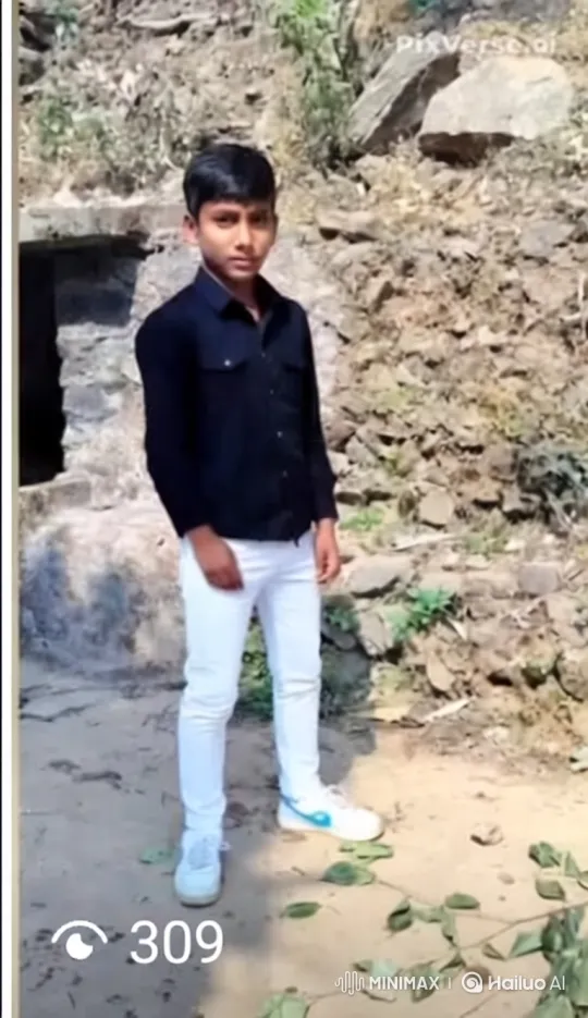 Prime Minister Modi Greets Admirer in Sunny Roll-Royce Scene – AI Generated Video | Hailuo AI