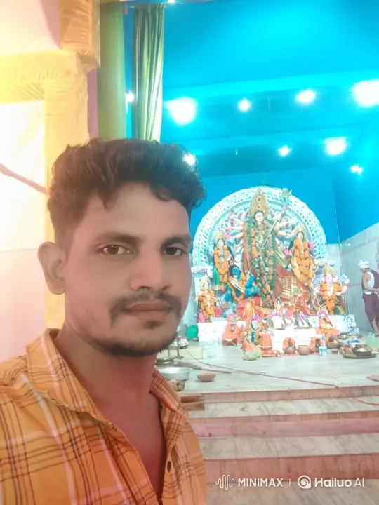 Man Takes Selfie in Front of Ornate Shrine – AI Generated Video | Hailuo AI