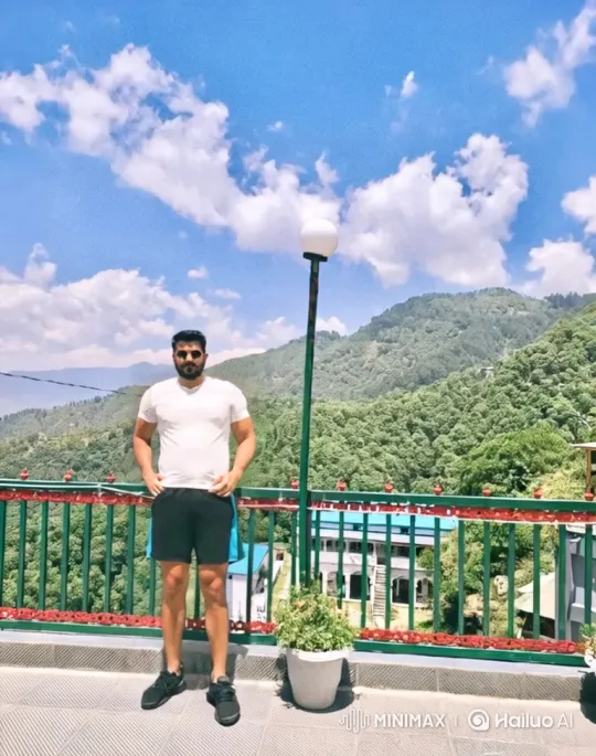 Indian PM Modi meets man for handshake at mountain viewpoint – AI Generated Video | Hailuo AI