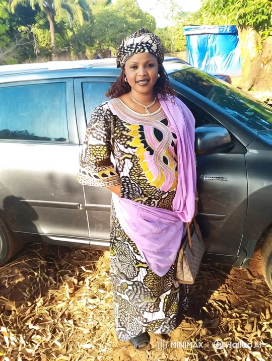 Woman Enters and Drives Away in Mercedes Benz – AI Generated Video | Hailuo AI