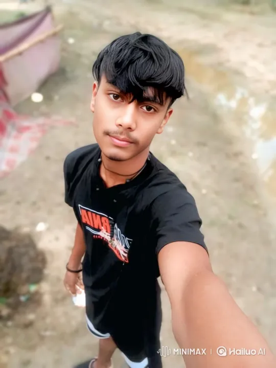 Young Man Takes Selfie with Growing Smile – AI Generated Video | Hailuo AI