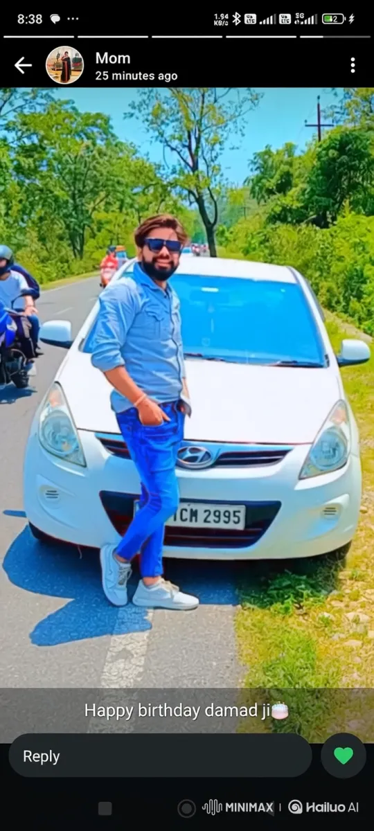 Indian Prime Minister Modi Greeted by Man on Road – AI Generated Video | Hailuo AI