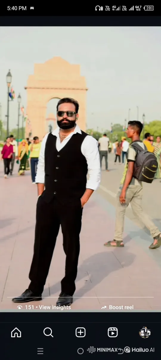 Man in Vest Stands Confidently Amidst Slow Zoom and Public Scene – AI Generated Video | Hailuo AI