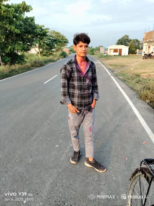 Young Man Meets PM Modi on Rural Road – AI Generated Video | Hailuo AI