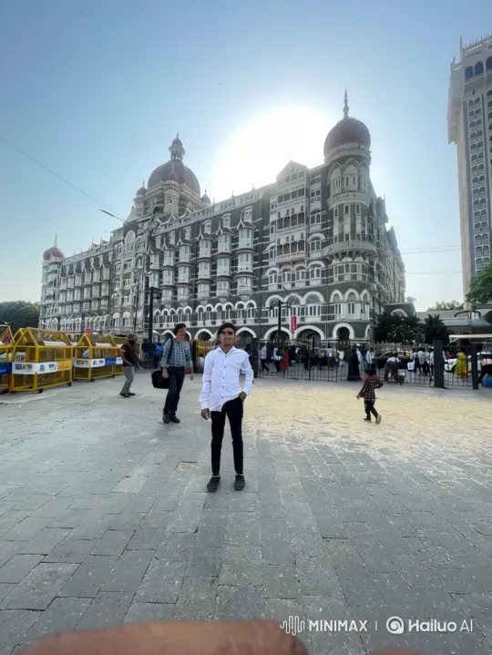 Indian Prime Minister Meets Boy in Historic Plaza – AI Generated Video | Hailuo AI