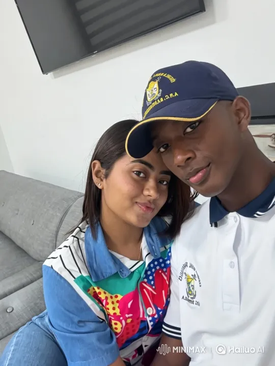Cherished Family Moment Captured on Video – AI Generated Video | Hailuo AI