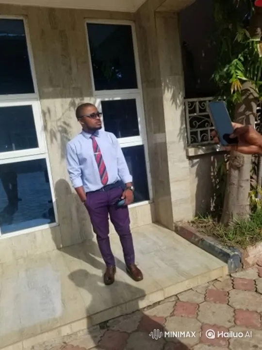 Former President Trump Meets Well-Dressed Man – AI Generated Video | Hailuo AI