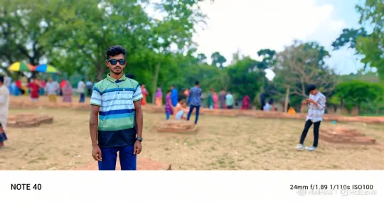 Young Man Meets Helicopter Passenger in Park – AI Generated Video | Hailuo AI