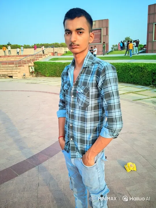 Young Man Meets Narendra Modi in Plazascape – AI Generated Video | Hailuo AI