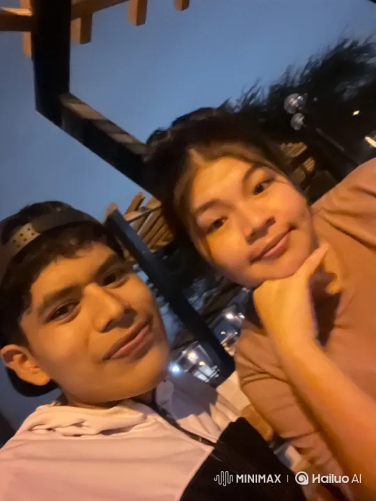 Cozy Family Moment Captured on Grainy Video – AI Generated Video | Hailuo AI