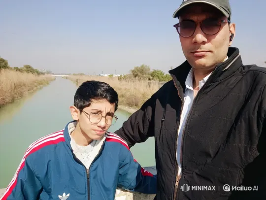 Man Meets PM Modi by Rolls Royce on Bridge – AI Generated Video | Hailuo AI