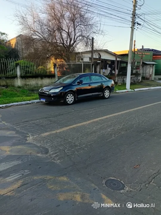 Black Sedan Transforms with Advanced Suspension – AI Generated Video | Hailuo AI