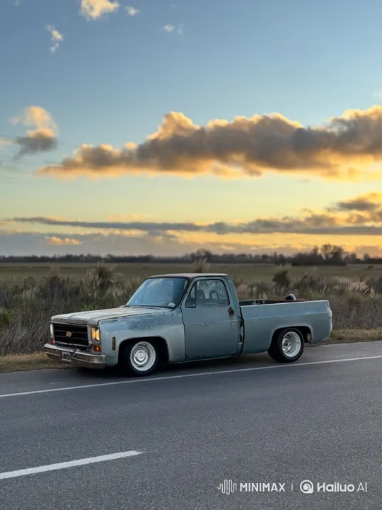 Vintage Truck Transforms with Hydraulic Suspension – AI Generated Video | Hailuo AI