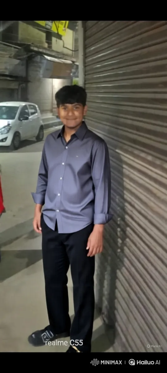 Young Man Meets Man Resembling Modi in Nighttime Street Scene – AI Generated Video | Hailuo AI