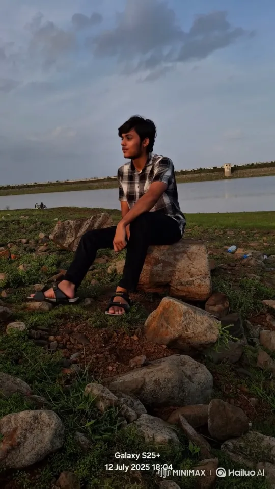Young Man Meets Political Figure by Lake at Dusk – AI Generated Video | Hailuo AI