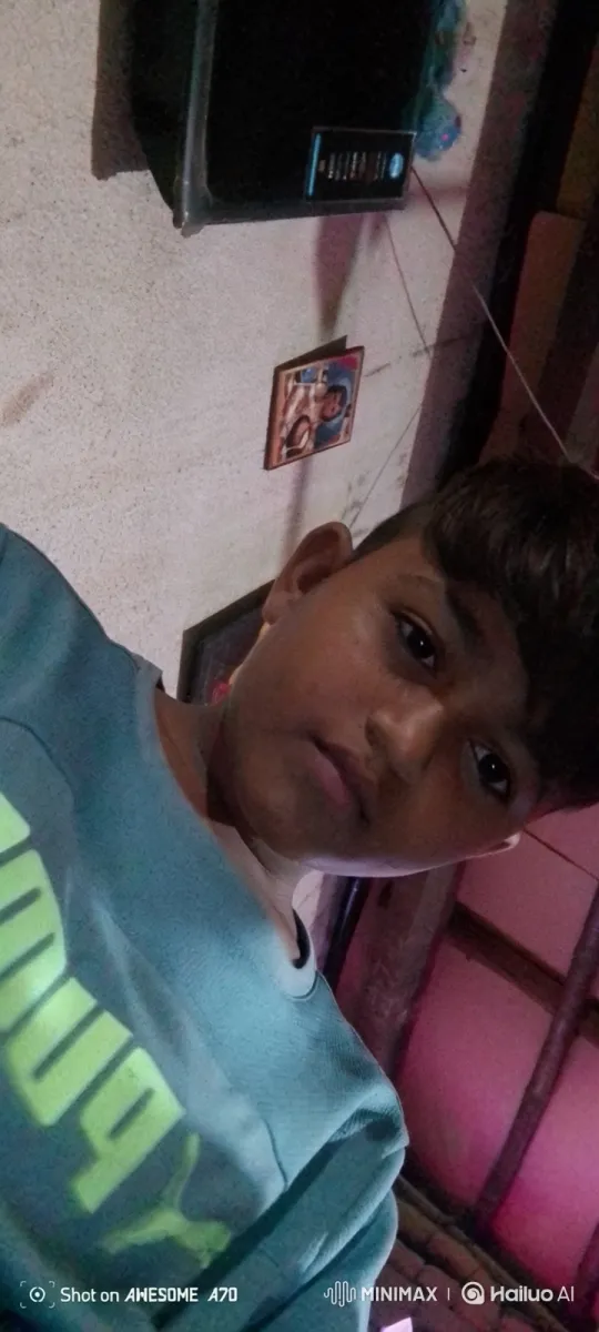 Young Boy Reflects in Candid, Close-Up Scene – AI Generated Video | Hailuo AI