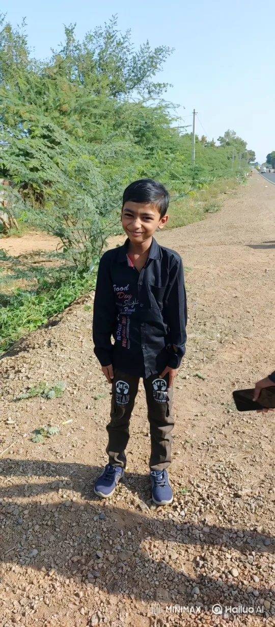 Young Boy Meets Prime Minister Modi in Heartwarming Handshake – AI Generated Video | Hailuo AI