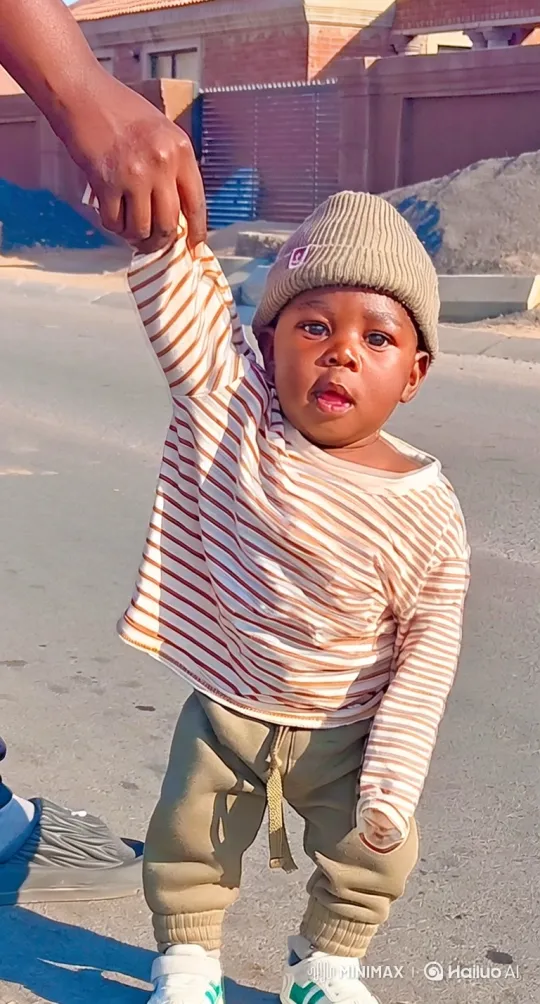 Toddler's First Steps with Support – AI Generated Video | Hailuo AI