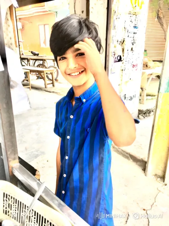 Young Boy Enters G-Wagon in Alleyway – AI Generated Video | Hailuo AI