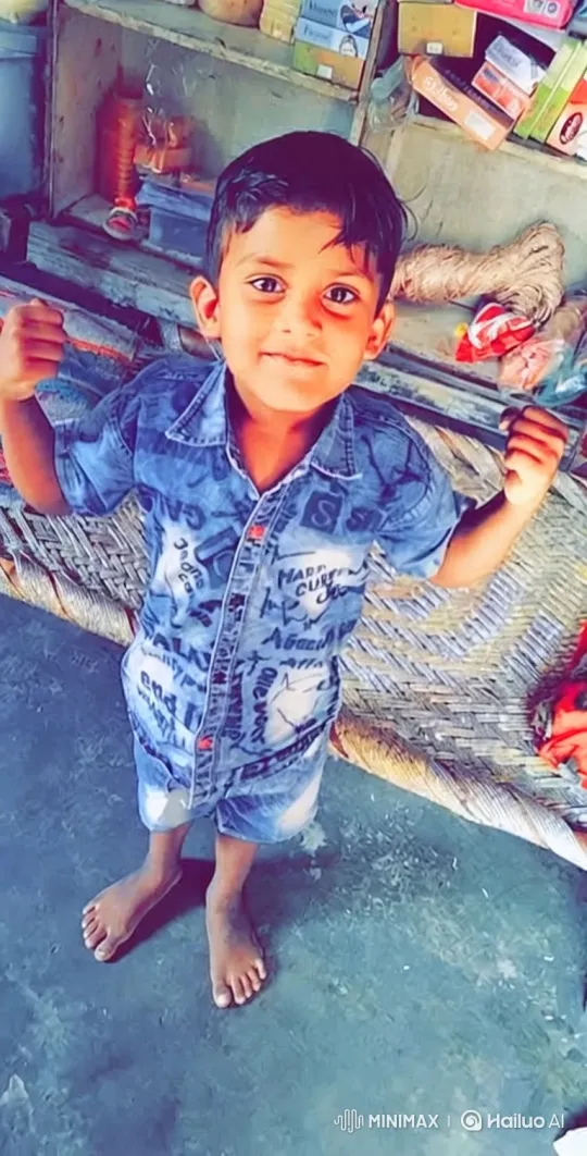 Boy Flexes Playfully in Graphic Print Outfit – AI Generated Video | Hailuo AI