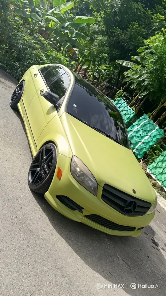 Mercedes-Benz Sedan with Adjustable Suspension – AI Generated Video | Hailuo AI