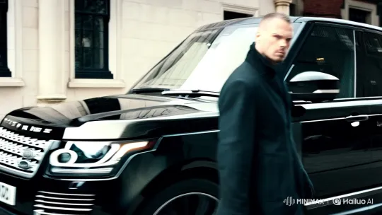 London Gangster Approaches Black Range Rover – AI Generated Video | Hailuo AI