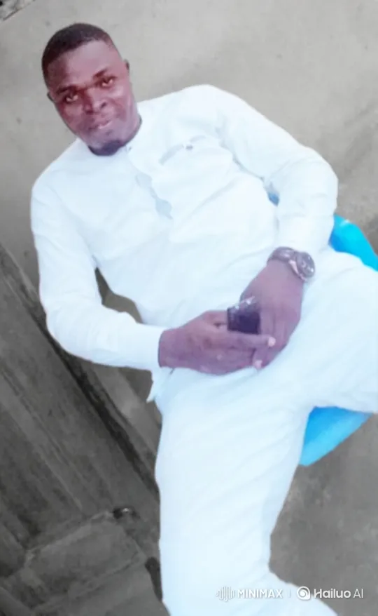 Man in White Attire with Smartphone Meets Camera Gaze – AI Generated Video | Hailuo AI