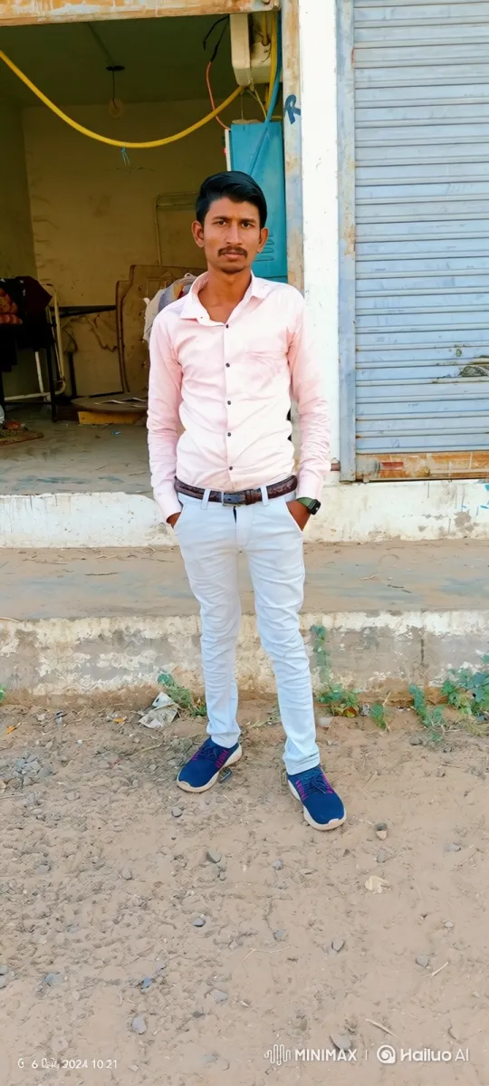 Young Man in Casual Attire Stands Still, Gradually Smiles – AI Generated Video | Hailuo AI
