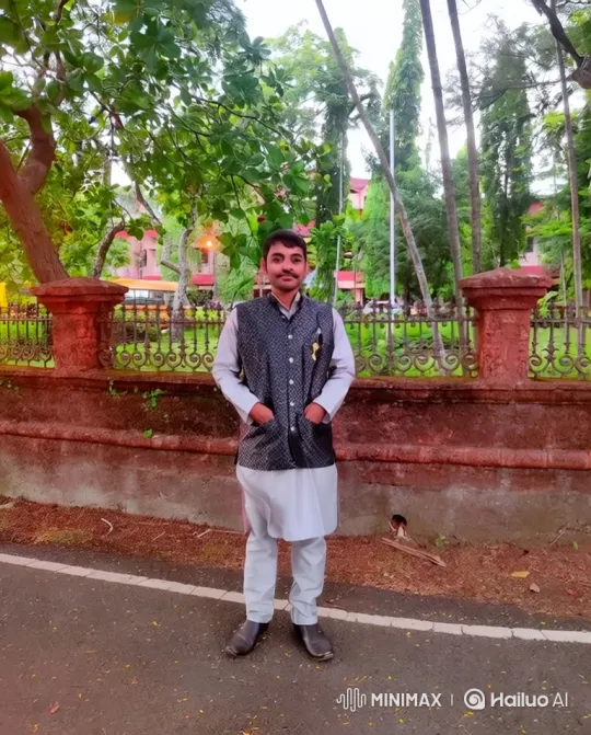 Prime Minister Modi Meets Man in Traditional Attire – AI Generated Video | Hailuo AI