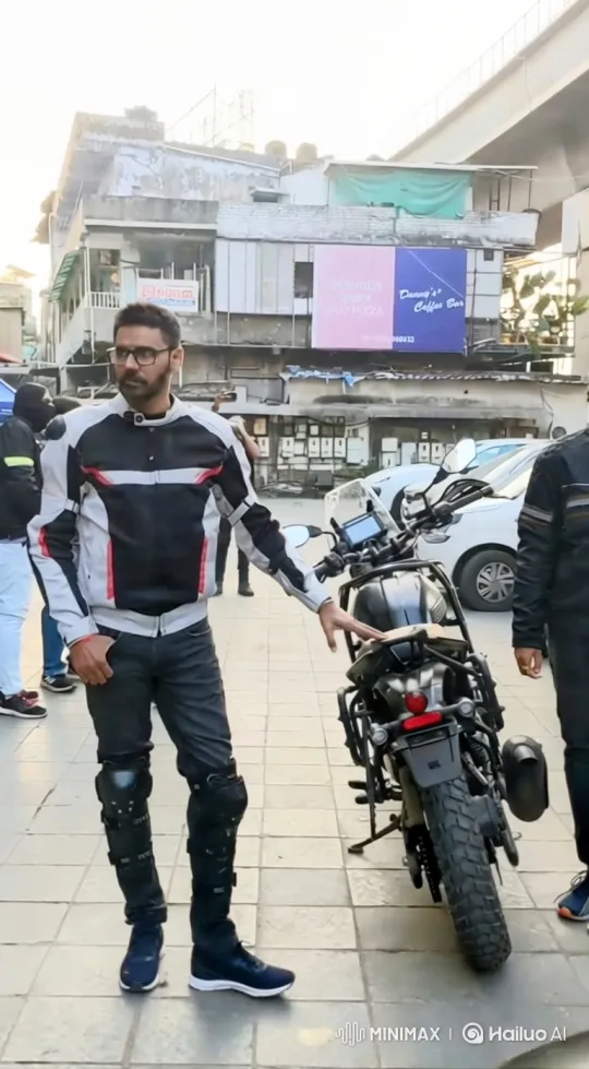 Motorcyclist Meets Narendra Modi at City Sidewalk – AI Generated Video | Hailuo AI