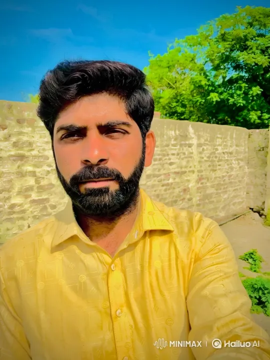 Couple Shares Gentle Smile in Sunny Outdoor Setting – AI Generated Video | Hailuo AI