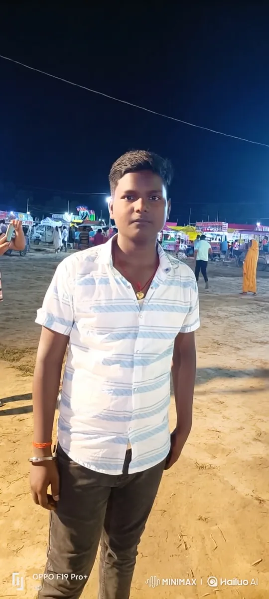 Young Man Meets Famous Actors at Night Fair – AI Generated Video | Hailuo AI