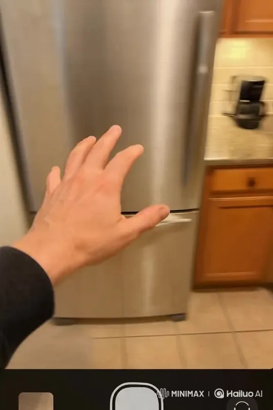 Cats and Rats Emerge from Refrigerator with Chicken – AI Generated Video | Hailuo AI