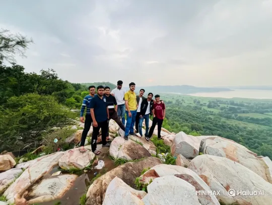 Panoramic Journey from Hilltop to Space – AI Generated Video | Hailuo AI