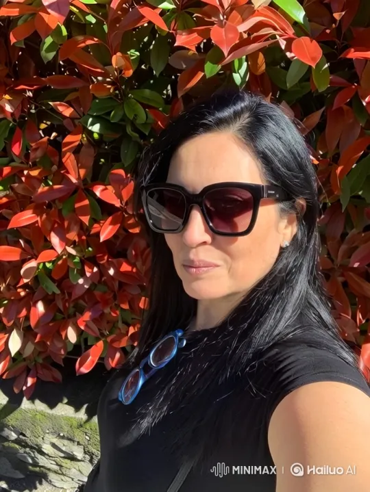 Woman Walks Away in Tracking Shot with Shifting Light – AI Generated Video | Hailuo AI