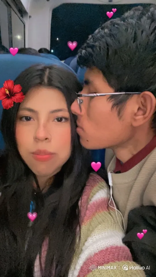 Family Moments Captured on Smartphone Video – AI Generated Video | Hailuo AI