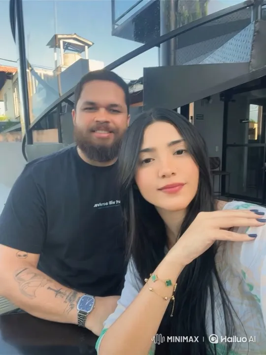Family Moments Captured on a Handheld Phone – AI Generated Video | Hailuo AI